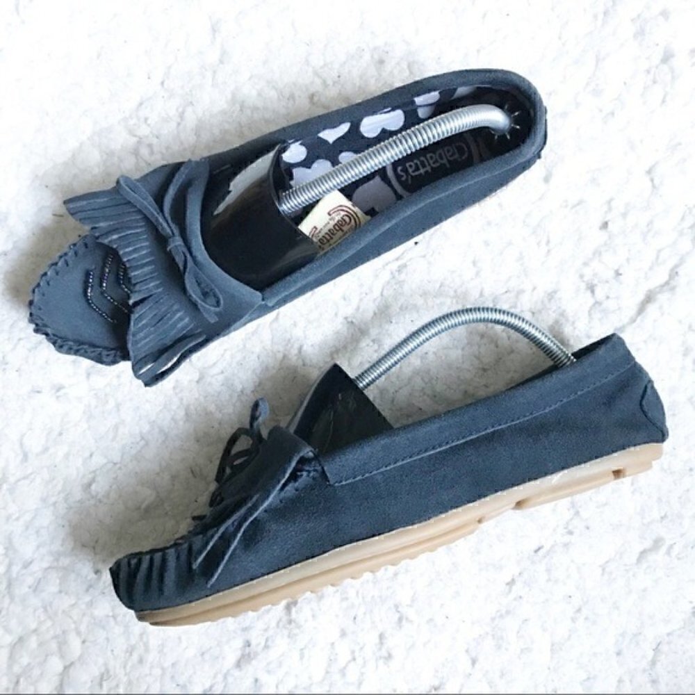Ciabatta's Gray Suede with Purple/Navy Beaded Deta